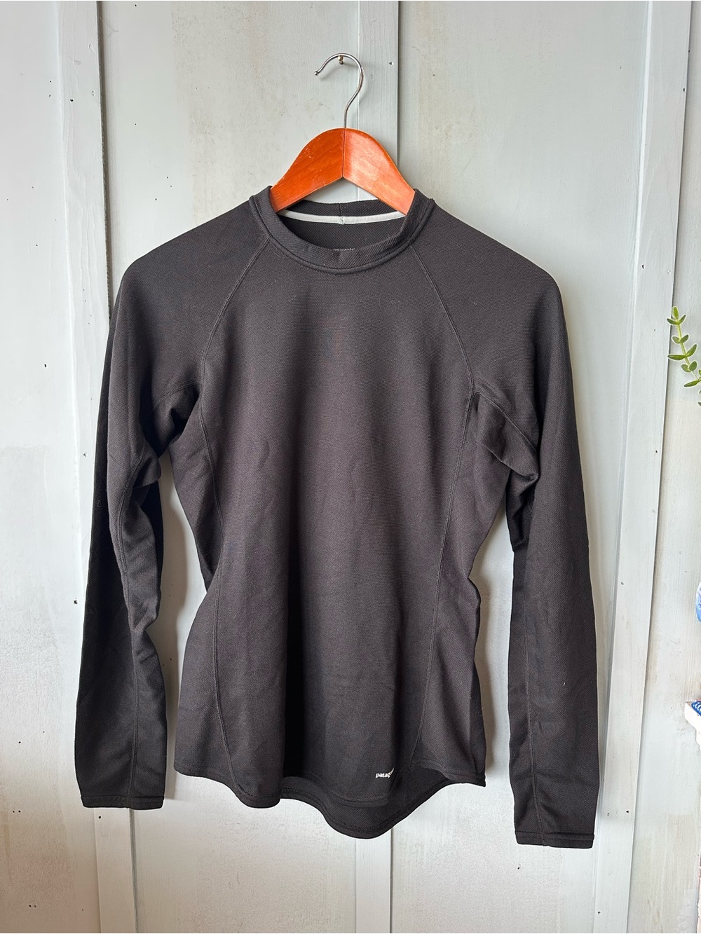 Patagonia Performance Base Layer Black Long Sleeve Crew Neck Top - Picture 3 of 10